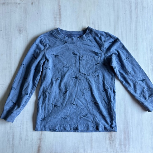 Carter’s long sleeved pocket t-shirts (size 3T) - Picture 4 of 7